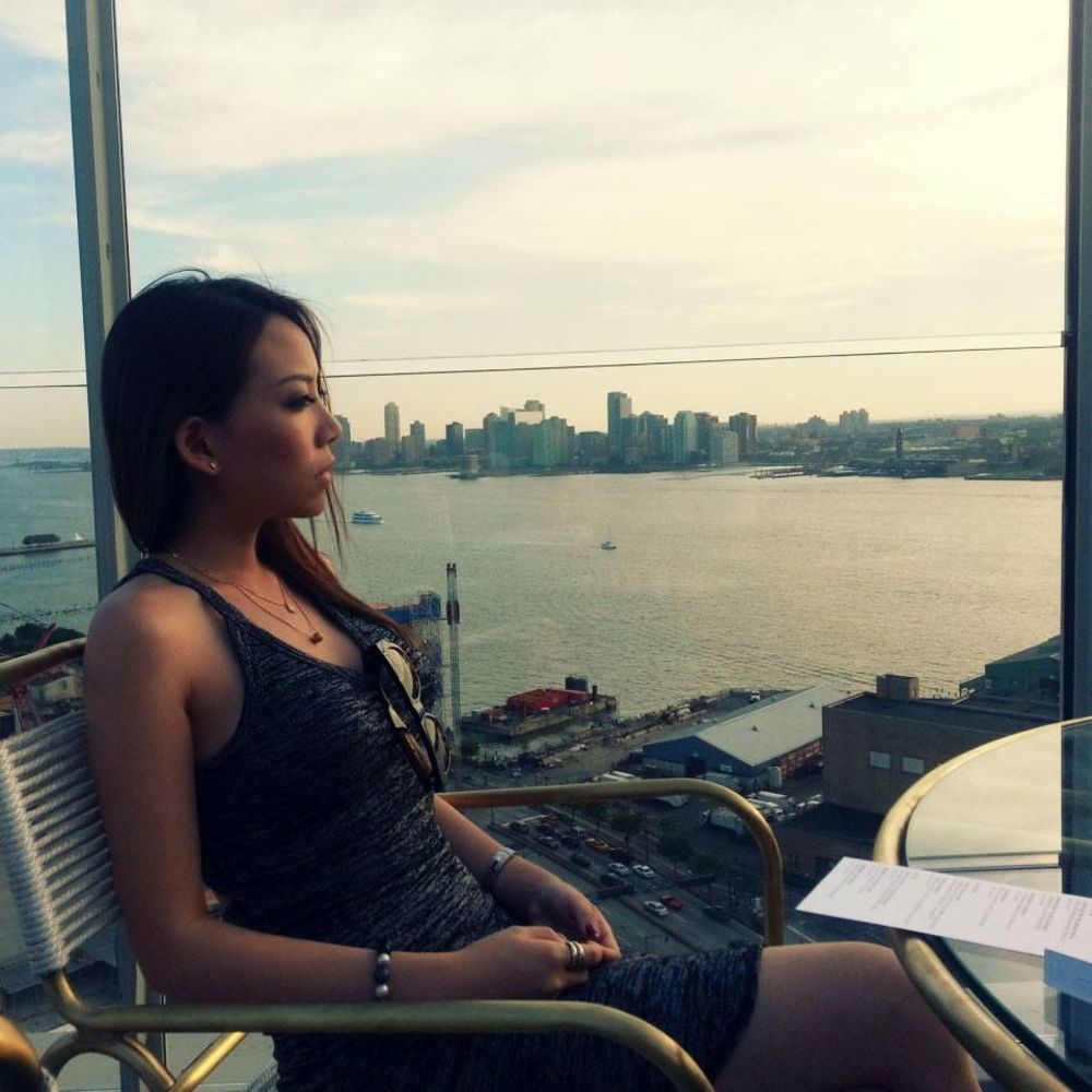 Meet your Posher, Lina